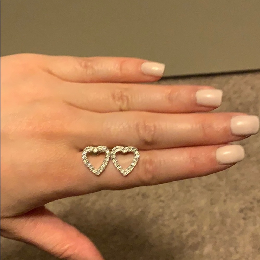 Heart stud earrings
